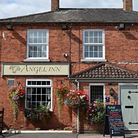 Angel Inn Misson Екстер'єр фото