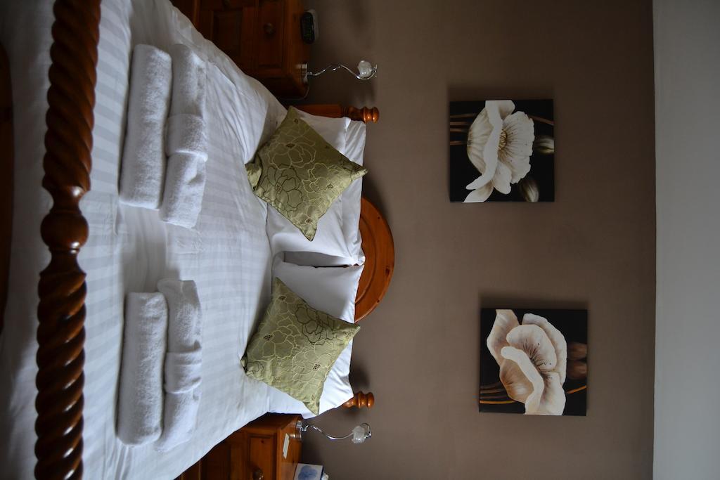Angel Inn Misson Екстер'єр фото