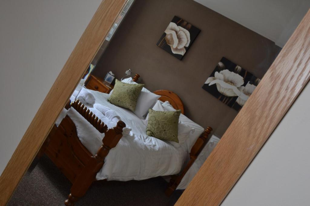 Angel Inn Misson Екстер'єр фото